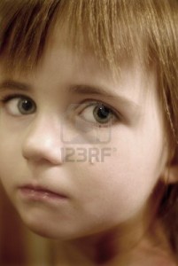 niña_expresión_tristeza
