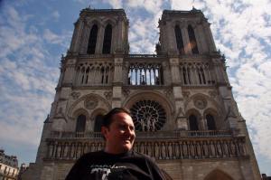 Luis Fernando Martínez en París