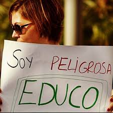 maestra_peligrosa_educa